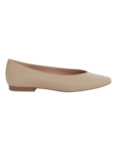 Elite Flat Shoes in Nude Leather