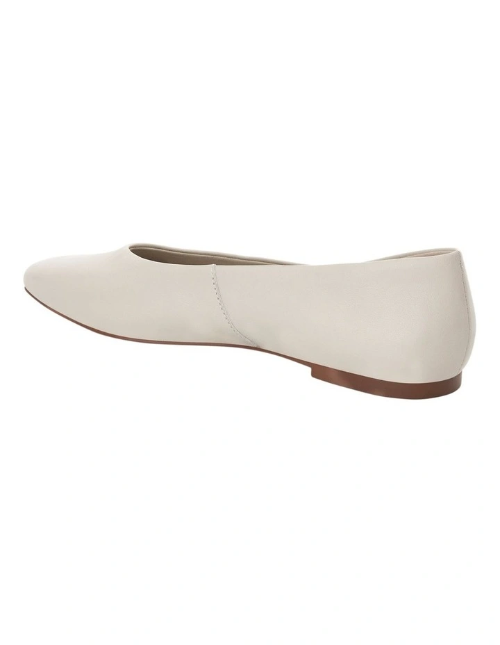 Amanda Leather Flat Shoes in Bone image 3