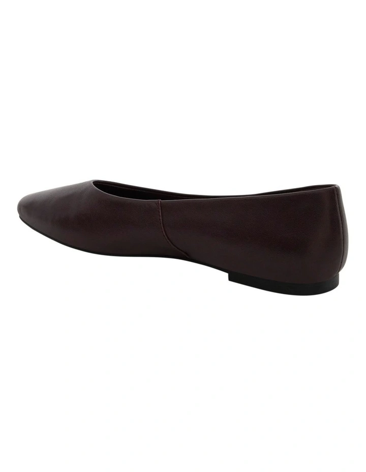 Amanda Leather Flat Shoes in Wine image 3