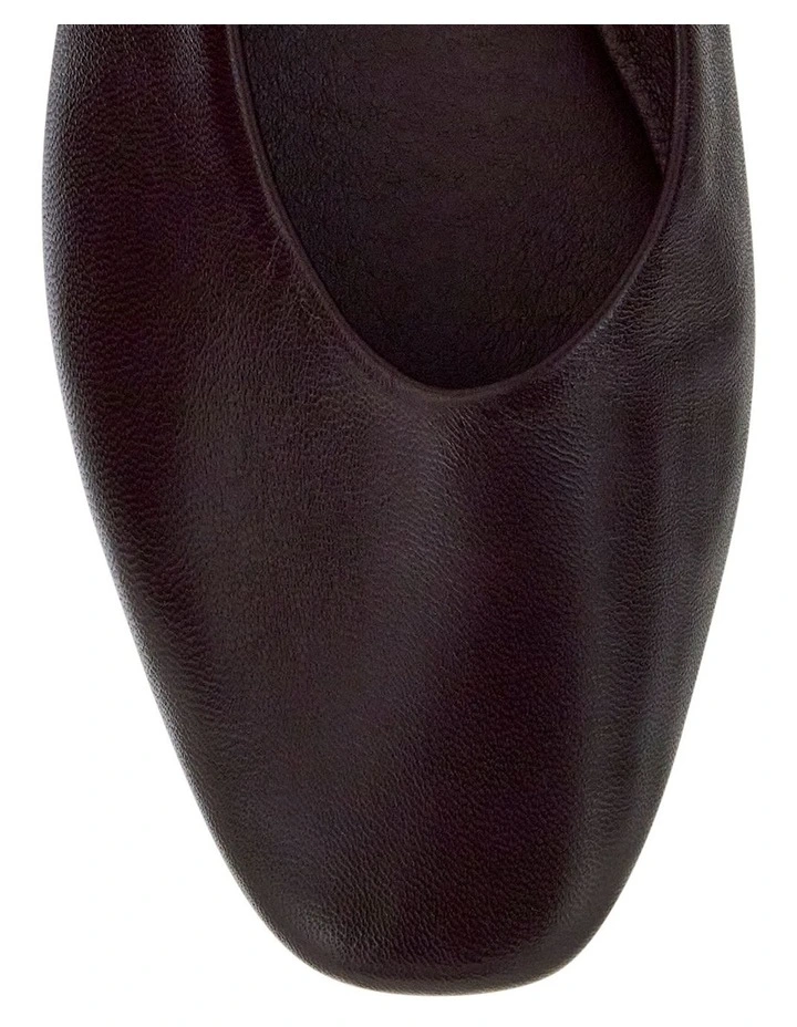 Amanda Leather Flat Shoes in Wine image 4