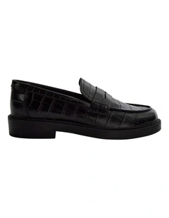 Pia Loafers in Black Croc