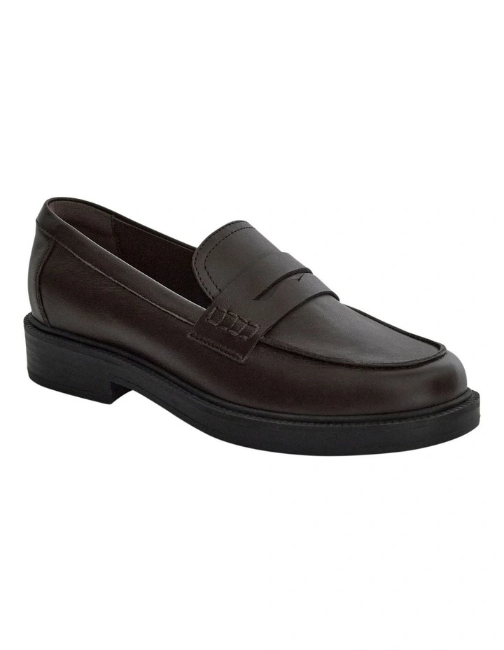 Pia Loafers in Chocolate Leather image 2