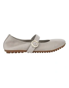 Paulina Ballet Flats in Taupe Leather