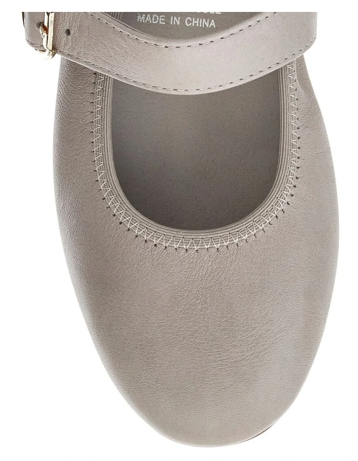 Paulina Ballet Flats in Taupe Leather image 4