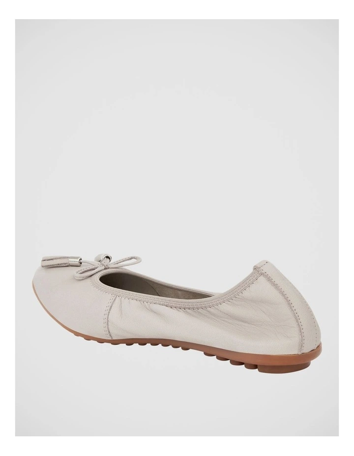 Prima Ballet Flats in Taupe Leather image 3