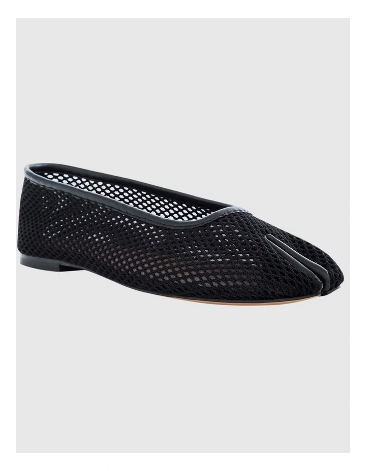 Electra Split-toe Tabi Ballet in Black Mesh image 3