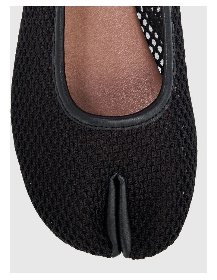 Electra Split-toe Tabi Ballet in Black Mesh image 5