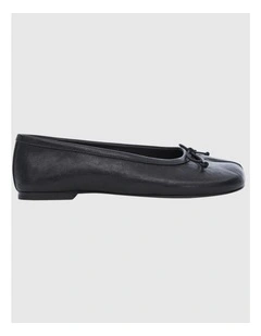 Edwina Split-toe Tabi Ballet in Black Leather