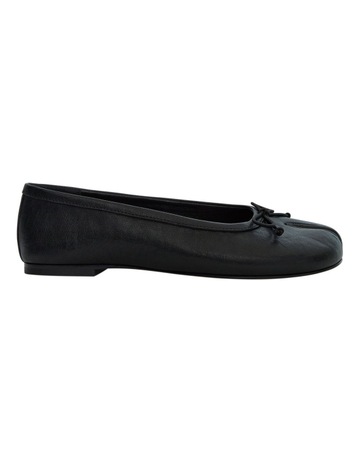 Black Glove colour