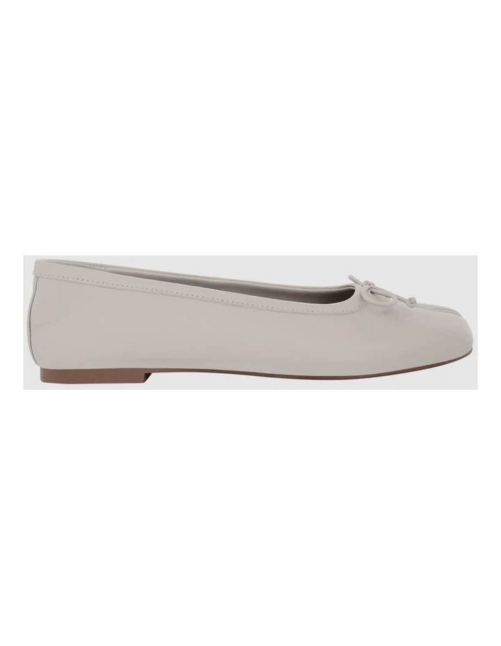 Edwina Split-toe Tabi Ballet in Bone Leather image 3