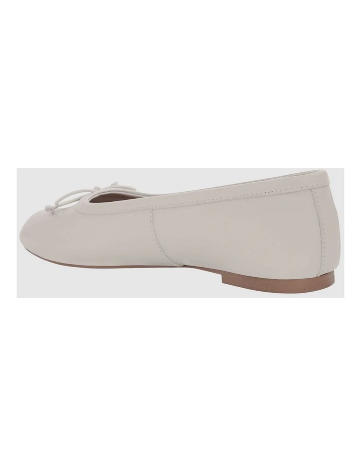Edwina Split-toe Tabi Ballet in Bone Leather image 4