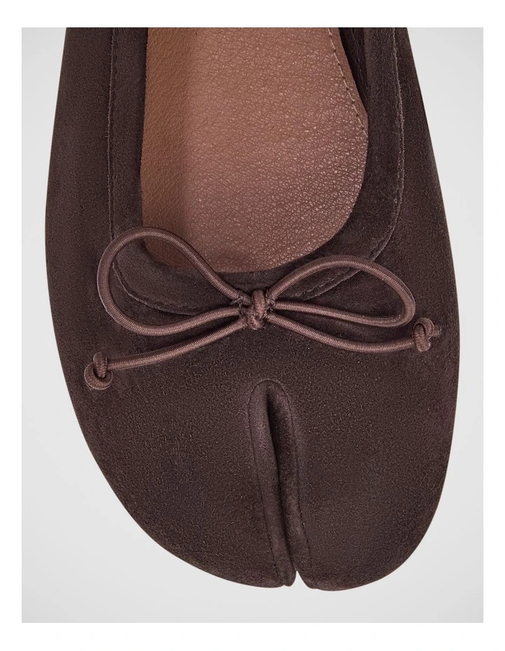 Edwina Split-toe Tabi Ballet in Chocolate Suede image 5