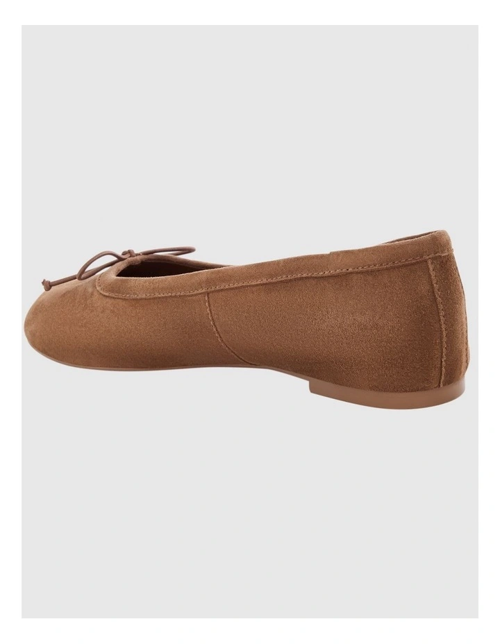 Edwina Split-toe Tabi Ballet in Tan Suede image 3
