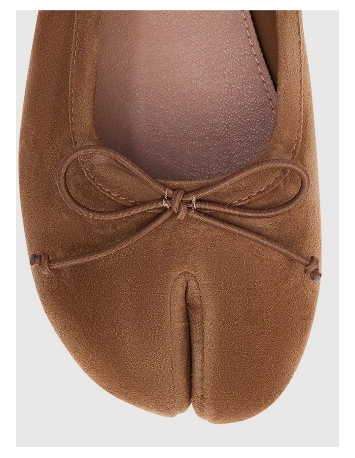 Edwina Split-toe Tabi Ballet in Tan Suede image 4