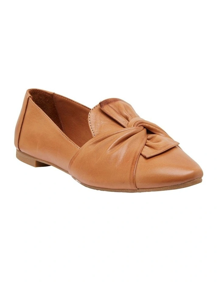 Rosco Leather Flat Shoes in Tan image 3