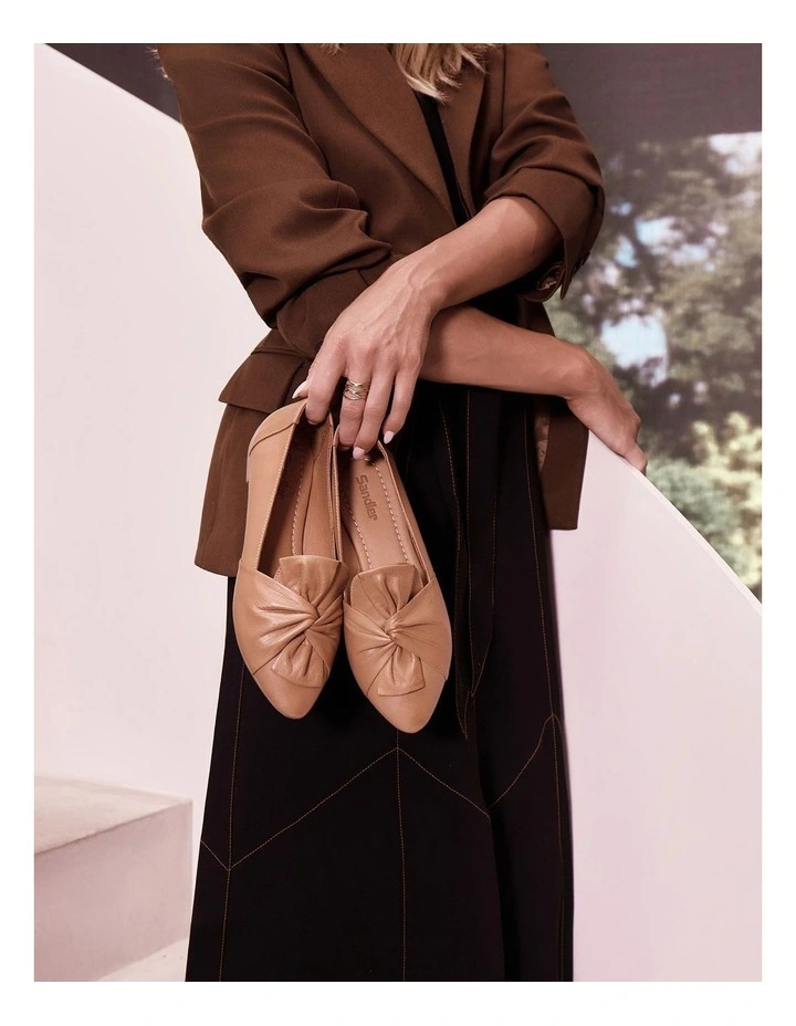 Rosco Leather Flat Shoes in Tan image 5