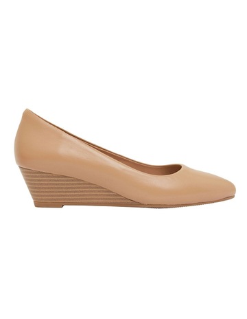 nude wedge trainers