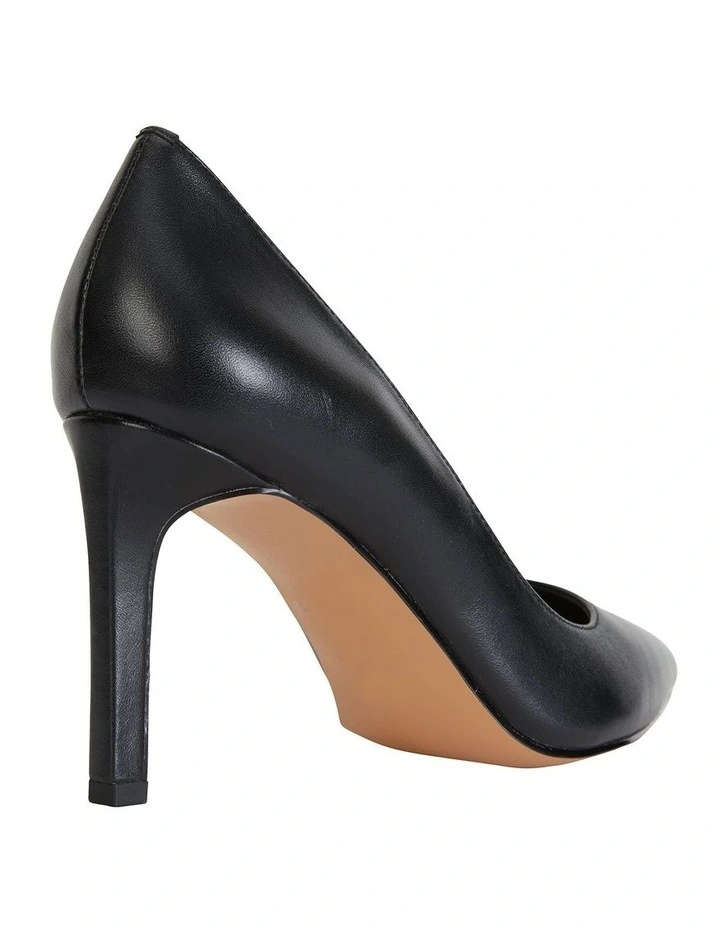 Octavia Heeled Shoes in Black Leather image 4