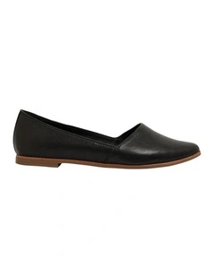 Rachael Flat Shoes in Black Leather