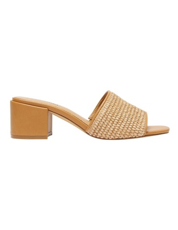 Tan Raffia colour