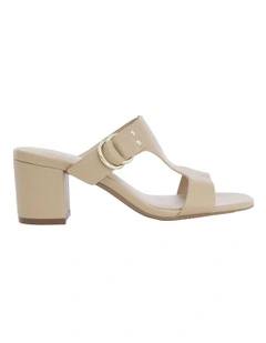 Harper Sandals in Nude Leather