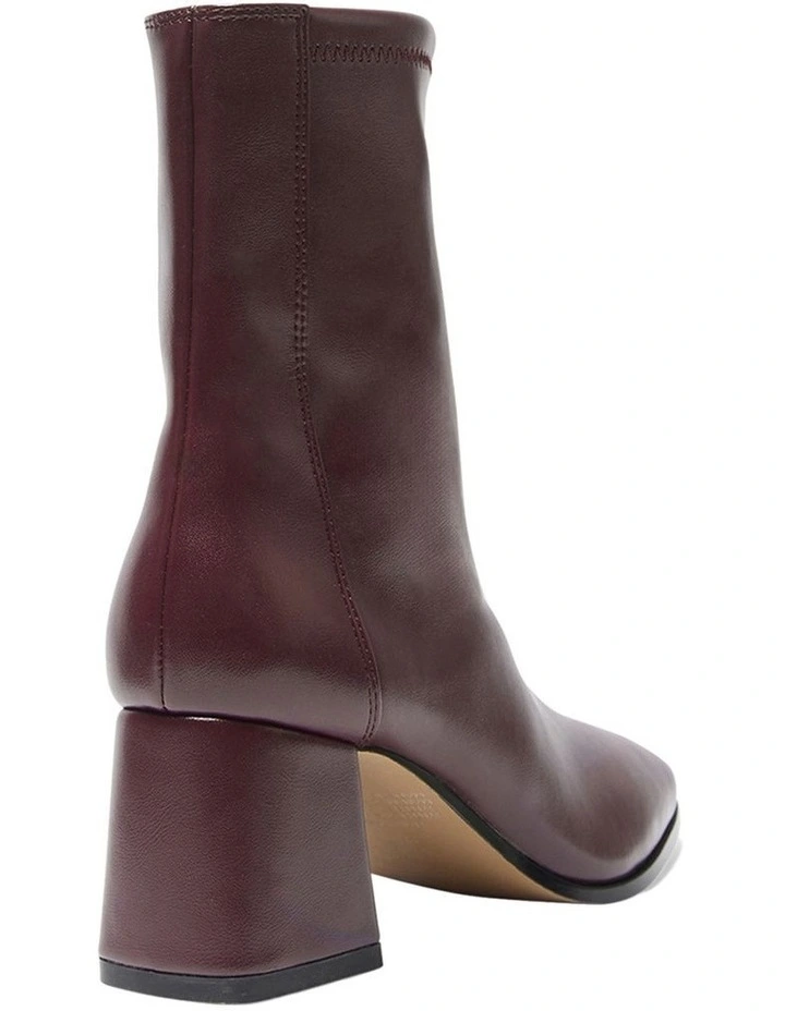 Hampton Boots in Wine Stretch image 4