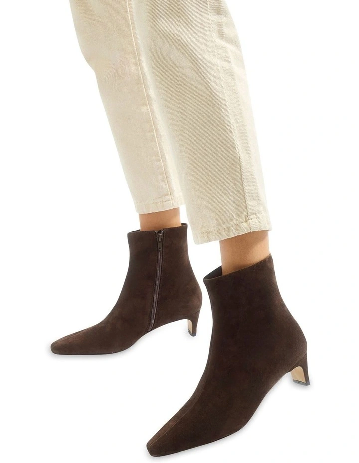 Seattle Boots in Chocolate Suede image 2