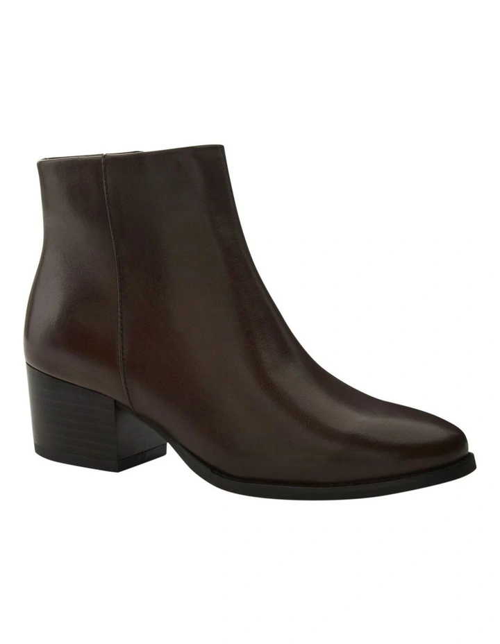 Vera Boots in Chocolate Leather image 2