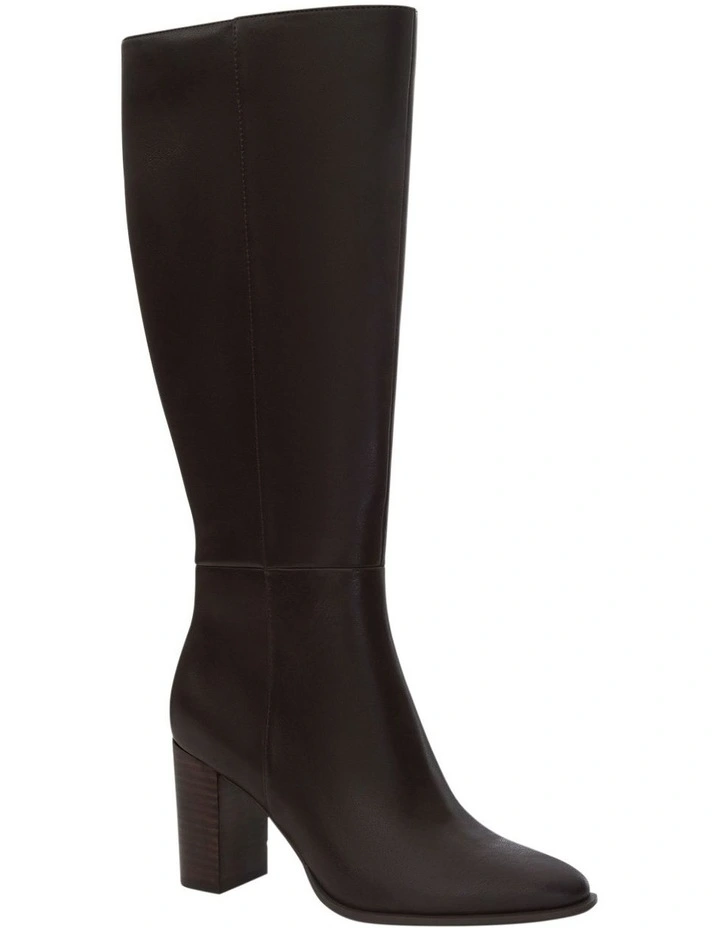 Jetset Boots In Chocolate Leather image 2
