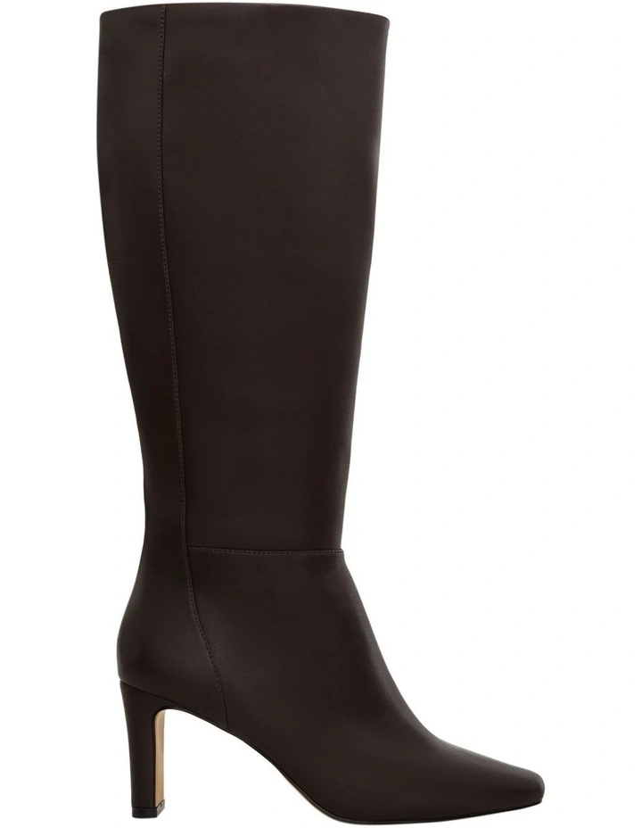 Daria Boots In Chocolate Leather image 1