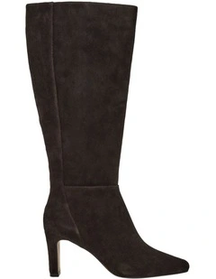 Daria Boots In Chocolate Suede