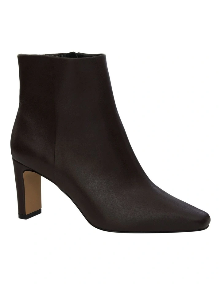 Drama Boots In Chocolate Leather image 2