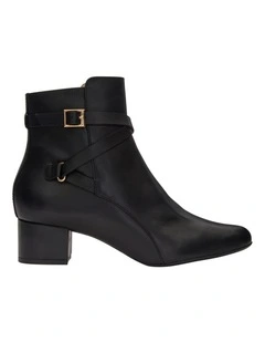 Bravo Boots in Black Leather