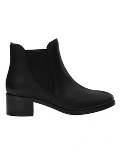 Blaze Boots in Black Leather
