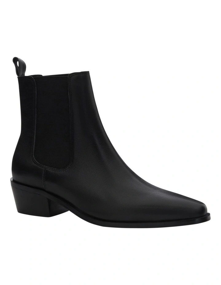 Jersey Boots in Black Leather image 2