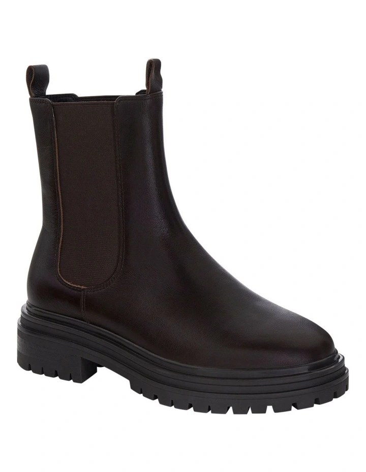 Kansas Boots in Chocolate Leather image 2