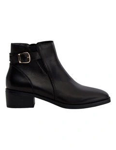 Cesar Ankle Boots in Black Leather