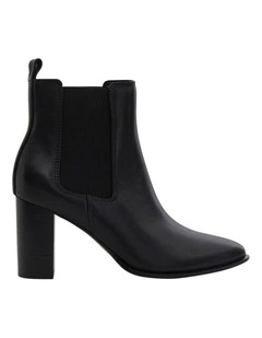 Jamie Ankle Boots in Black Leather