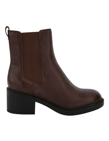 CHOCOLATE GLOVE colour