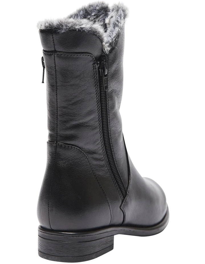 Sandler Baldwin Boots In Black Glove image 4