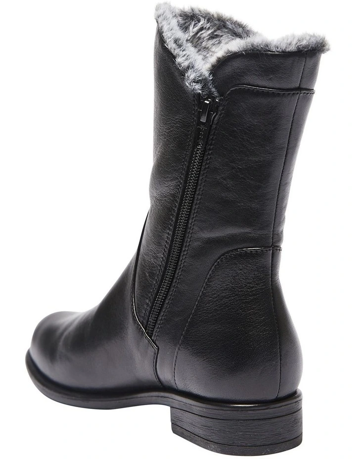 Sandler Baldwin Boots In Black Glove image 6