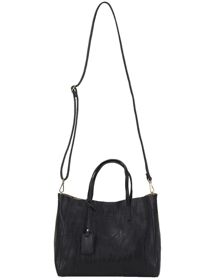 black hand bag