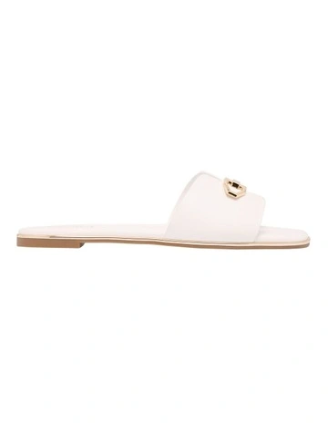 Tveda Slide in White