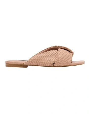 Makla Flat Sandal in Lt Pink