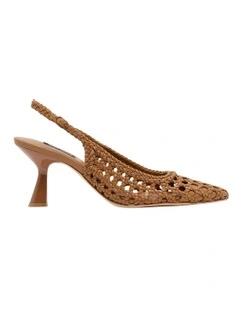 Madalene Pump in Tan