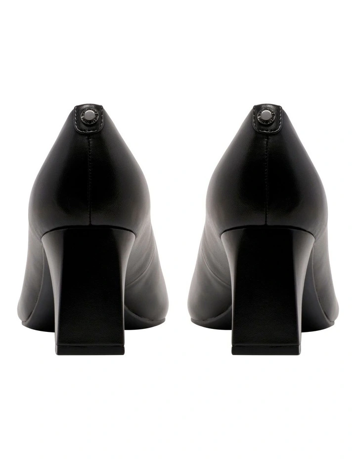 Kalore Pump in Black image 4