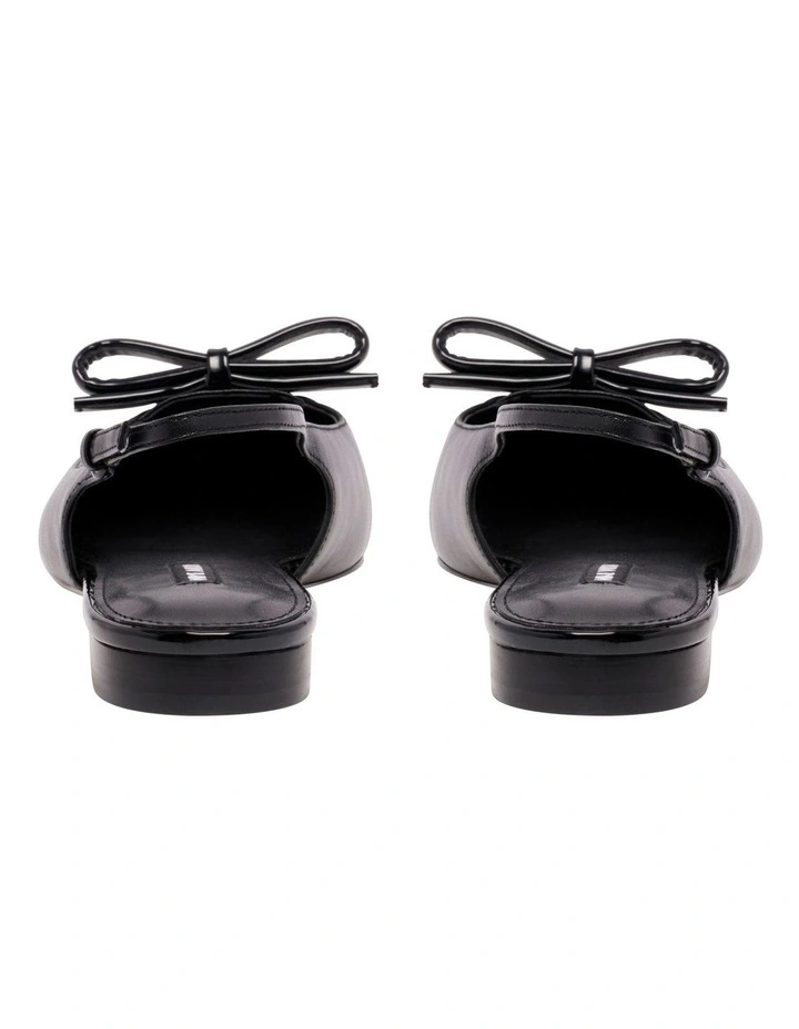 Lonzza Flat in Black image 4
