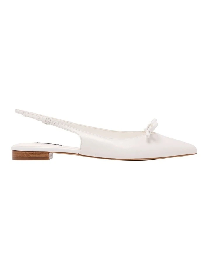 Lonzza Flat in White image 1