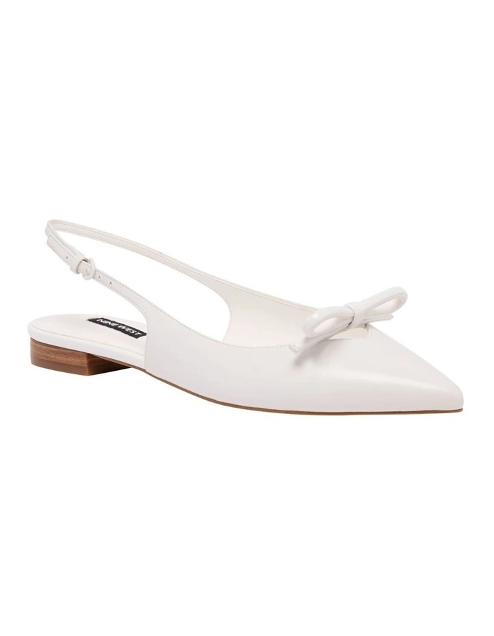 Lonzza Flat in White image 2