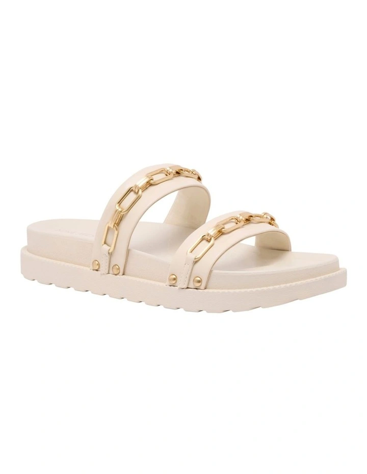 Nunas Flat Sandal in Ivory image 2